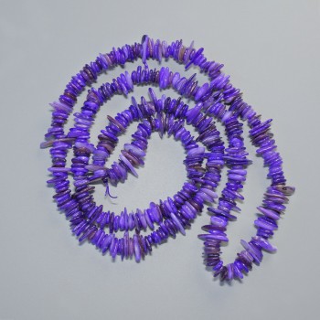 Purple-tinted mother-of-pearl chips beads, 10x2 mm, about 80 cm long on thread