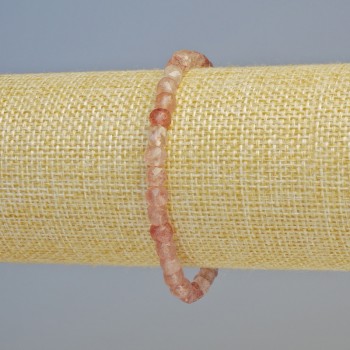 Браслет Полуничний Кварц натуральний камінь гранований кубик, діаметр 5мм+- (стрейч), довжина 18см+