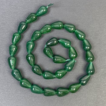 Chrysoprase drop beads 12x8 mm ± on thread, length 39 cm