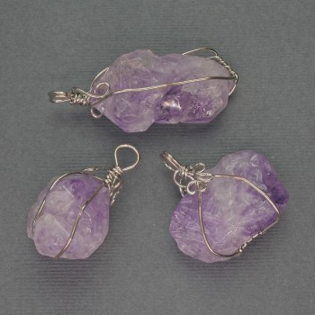 Amethyst pendant in a silver wire-wrapped setting, diameter 25×27 mm ±, length 37 mm ±