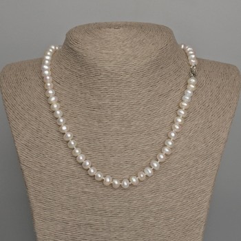 Necklace of natural freshwater pearls 8x6-6.5 mm, length 46 cm, with clasp