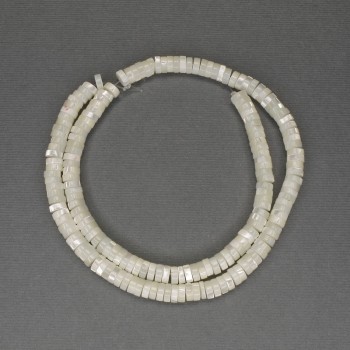 Mother-of-pearl rondelle beads, diameter 6×2 mm, length about 40 cm on thread