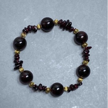Garnet Bracelet with Smooth Beads, 12 mm Diameter ±, Small Chips 7×2 mm ±, 18 cm Length (Stretch)