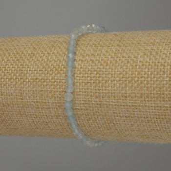 Браслет Аквамарин гранована кулька, діаметр 4мм+-, довжина 18см+- стрейч