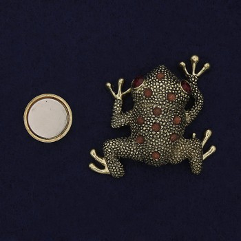Frog Magnetic Brooch, Bronze Color, Red Crystals, Gold-Tone Metal, 33×33mm+