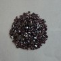 Natural garnet chip, undrilled, 4–9×3–5 mm ± (per 100 g ±)