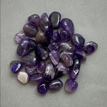 Natural Amethyst Cabochon Without Hole, 9–16 × 9–11 mm ± (per 100 g ±)