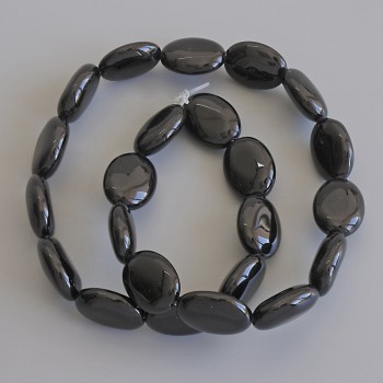 Oval Agate Beads, 18x13 mm, on thread, length about 40 cm