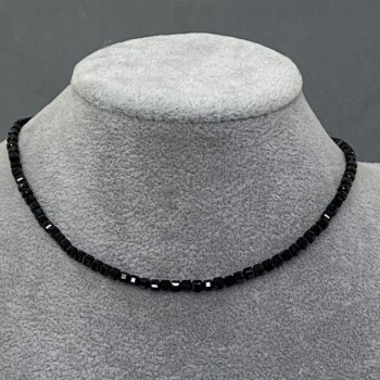 Choker with Faceted Tourmaline Cube 3mm +/-, Length 36mm +/-, Extender Chain +5cm