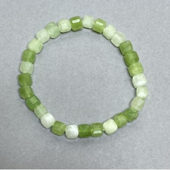 Bracelet Chrysolite Olivine Faceted Cube 6x6 mm, 18 cm Stretch