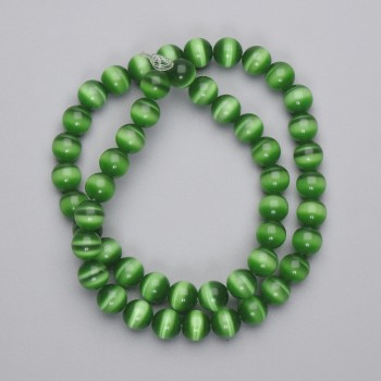 Green Cat's Eye Beads, Synthetic Stone, Smooth Round Beads, 8mm Diameter, on Thread, 39cm Length+