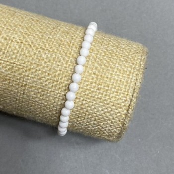 Agate Bracelet with Smooth Beads, 4–5 mm Diameter, Stretch, Length 18 cm