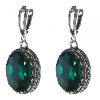 Earrings with green crystals
