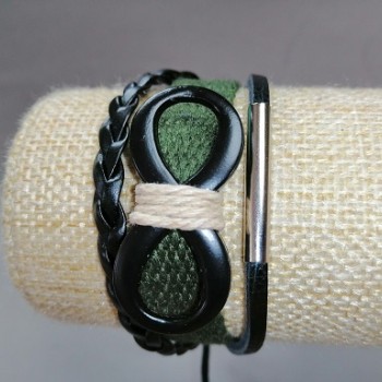 Браслет дитячий "Нескінченність" зелений на затяжці