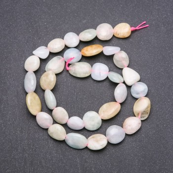 Opal briolette beads on thread, diameter 11x15 mm (+/-), length 38 cm
