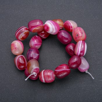 Beads on a beading thread of natural Raspberry Agate, faceted brick, diameter 20×15 mm, length 38 cm (±)