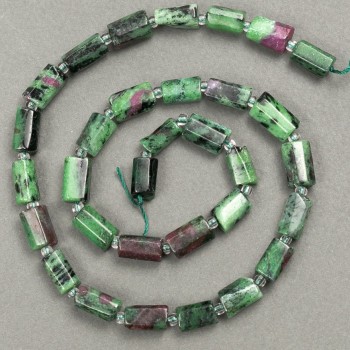 Beads on a thread of natural zoisite, faceted 11×7 mm, length 40 cm ±, with seed beads (3×2 mm)
