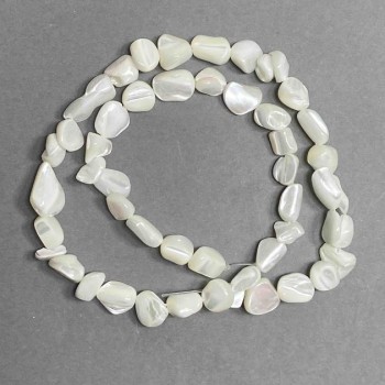 Mother-of-pearl faceted beads, 8x6 mm, 41 cm long on beading wire