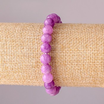 Toned quartz bracelet resembling amethyst