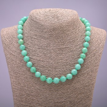 Necklace of Burmese jadeite natural stone, smooth beads, 10 mm diameter (±), 45 cm long