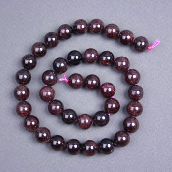 Garnet Beads, Natural Stone, Smooth Round Beads, 10 mm Diameter, on Thread, 39 cm Length
