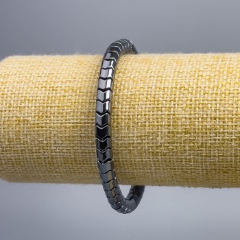 Hematite Zigzag Bracelet, diameter 5–6 mm, length 18 cm (stretch)