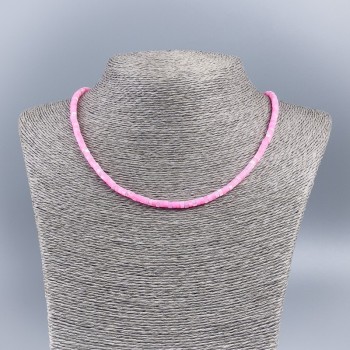 Choker necklace made of natural mother-of-pearl (tinted) in a light raspberry shade, smooth rondelle beads, 4×2 mm, length 48 cm