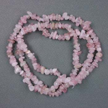 Beads on thread Rose quartz chip beads, 9x5 mm diameter, 80 cm length +-