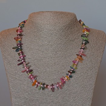 Turmaline Necklace with Natural Stone Chips "Needle"