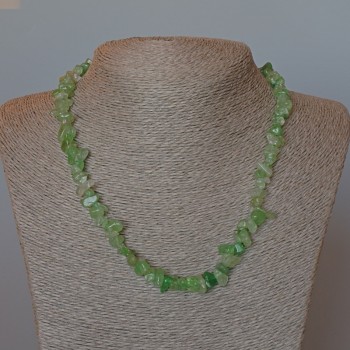 Necklace of green aventurine natural stone chips, 8x4 mm, length 45 cm
