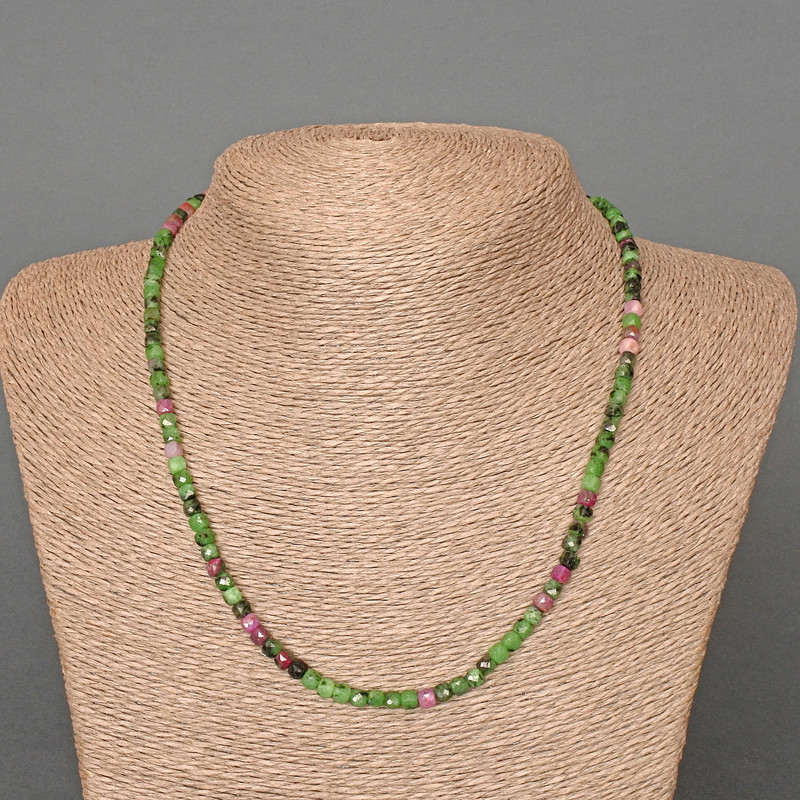 Zoisite Necklace with Natural Stone Faceted Cube Beads, 4 mm Diameter, 48 cm Length