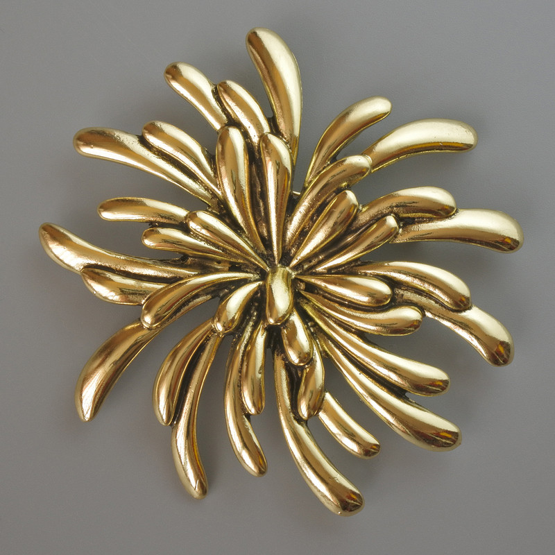 Brooch-pendant Chrysanthemum Flower Golden Metal 75×72 mm