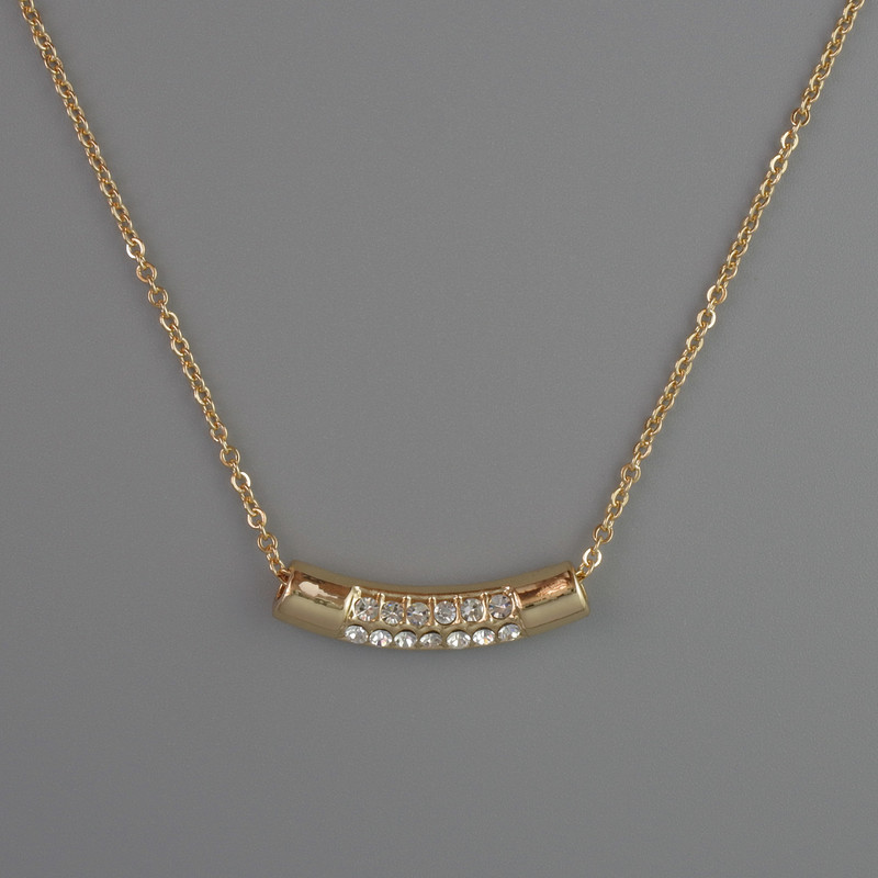 Pendant on a golden metal chain, diameter 4×22 mm, thickness 1 mm, length 40–45 cm