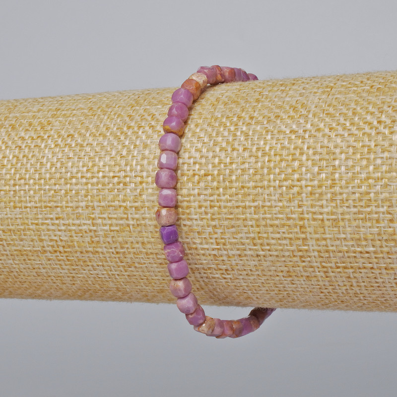 Phosphosiderite bracelet with natural stone faceted cube beads, 4mm diameter, 18cm length (stretch)