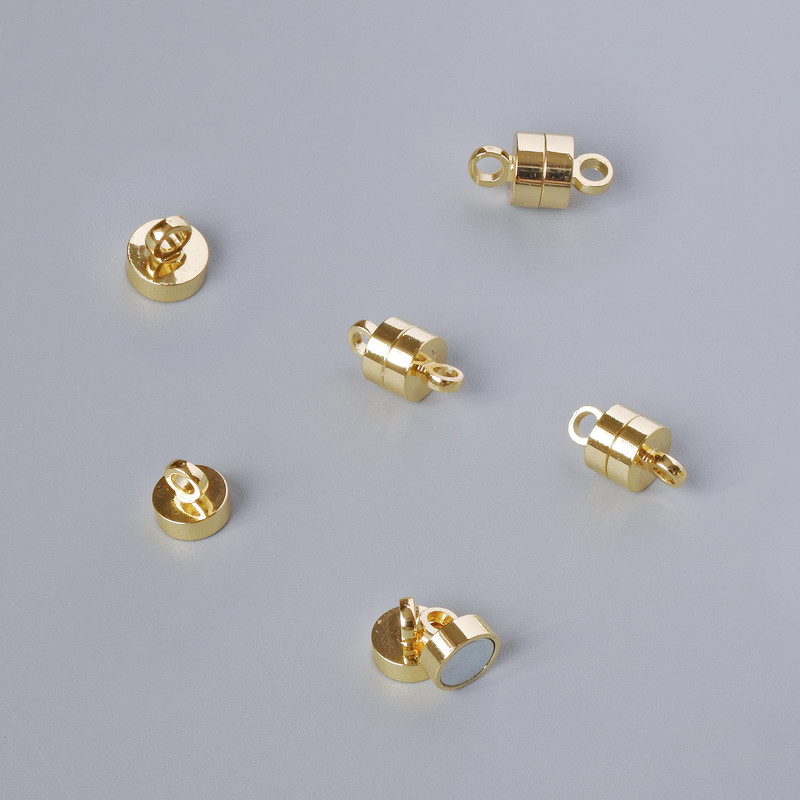 Фурнітура застібка магнітна, діаметр 11х5мм золотистий колір металу, 1шт