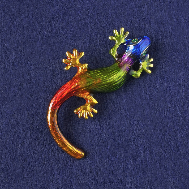 Brooch-pendant Lizard, multicolored enamel, green crystals, gold-tone metal 56×28 mm+