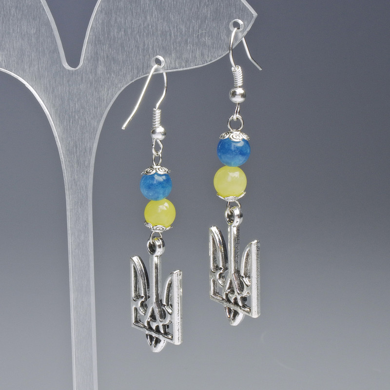 Earrings 'Coat of Arms', diameter 15 mm ± with Citrine and Aquamarine beads, bead diameter 6.5 mm ±, length 60 mm ±, silvery metal color