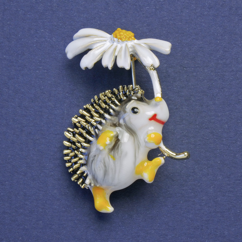 Hedgehog Brooch with White Flower, White Enamel, Gold-Colored Metal, 28×32 mm +