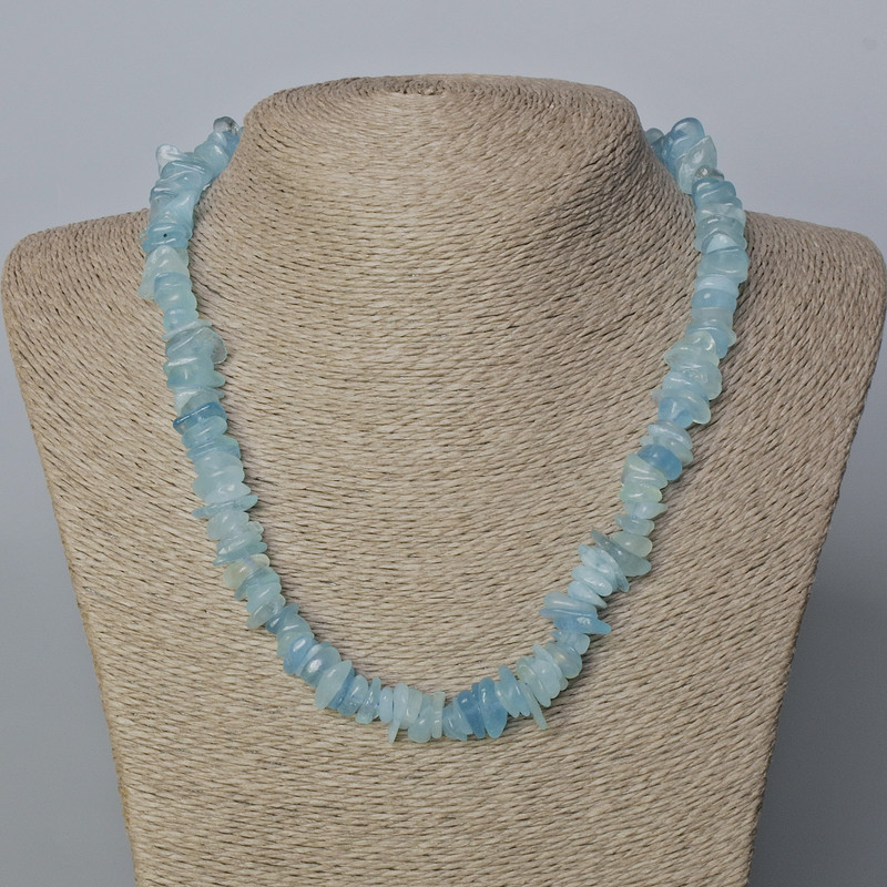 Aquamarine necklace with natural stone chips, 12x3-10x4 mm, length 48 cm