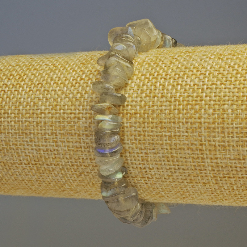 Bracelet Labradorite natural stone chips, diameter 8x2 mm ±, length 18 cm (stretch)