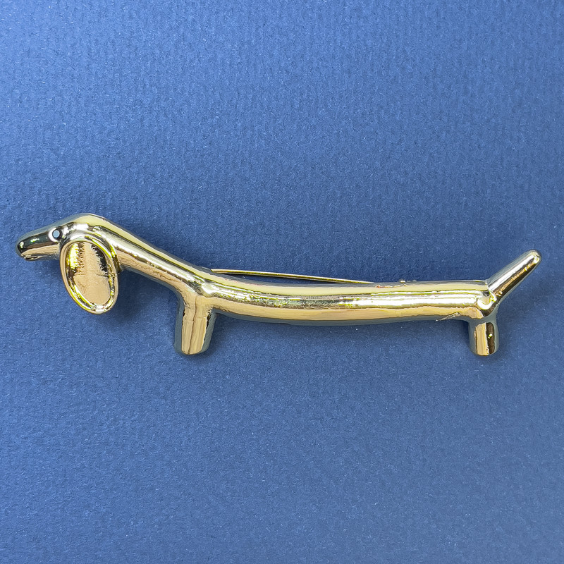 Brooch 'Dachshund' golden metal 21x85mm+