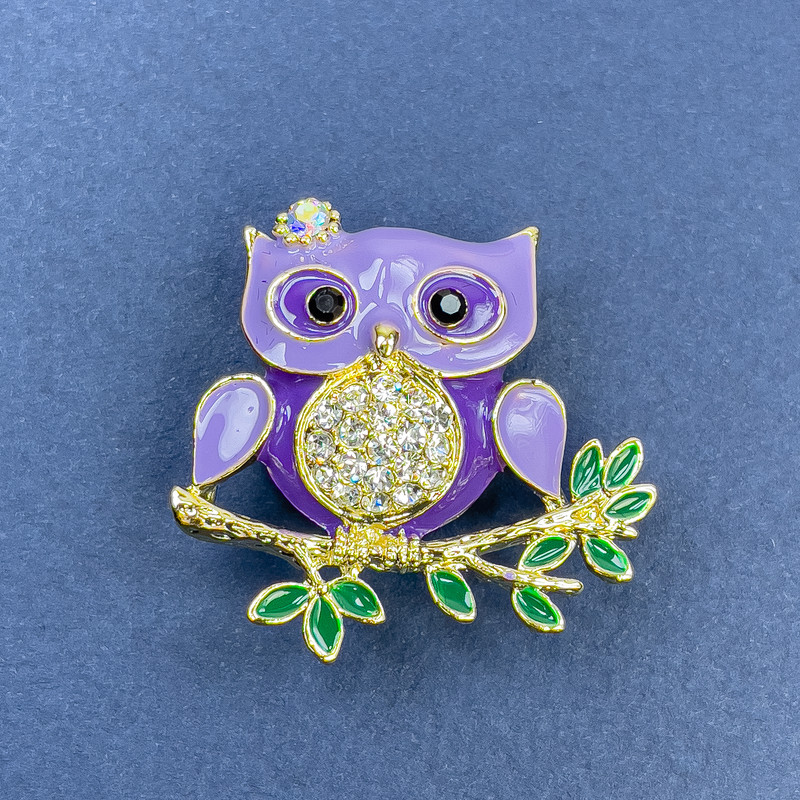 Brooch-pendant Owl with white crystals, purple and green enamel, gold-tone metal, diameter 33 mm, length 31 mm
