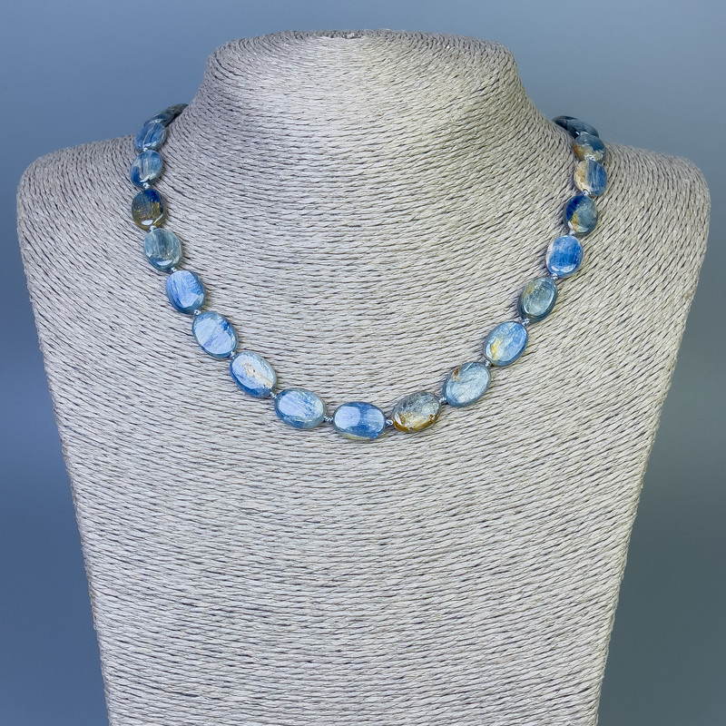 Kyanite Oval Necklace 12x9 mm, 45 cm, with clasp