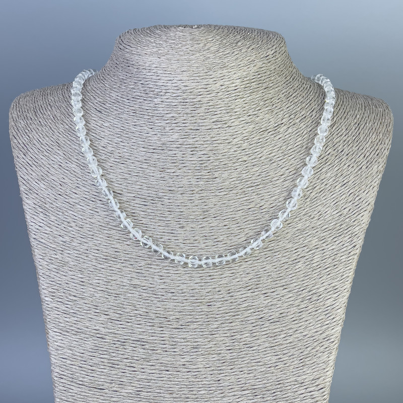 Намисто Гірський кришталь гранований кубик 4, 5х4, 5мм+-, довжина 50см+- з замочком