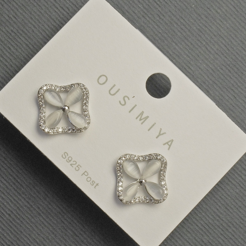 Stud Earrings Shamrock Cat's Eye 14mm ± White Crystals Silver-Tone Metal