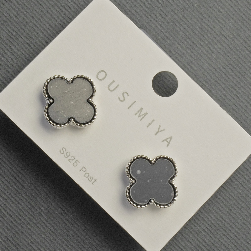 Stud Earrings Clover 14mm ± Black, Silvertone Metal