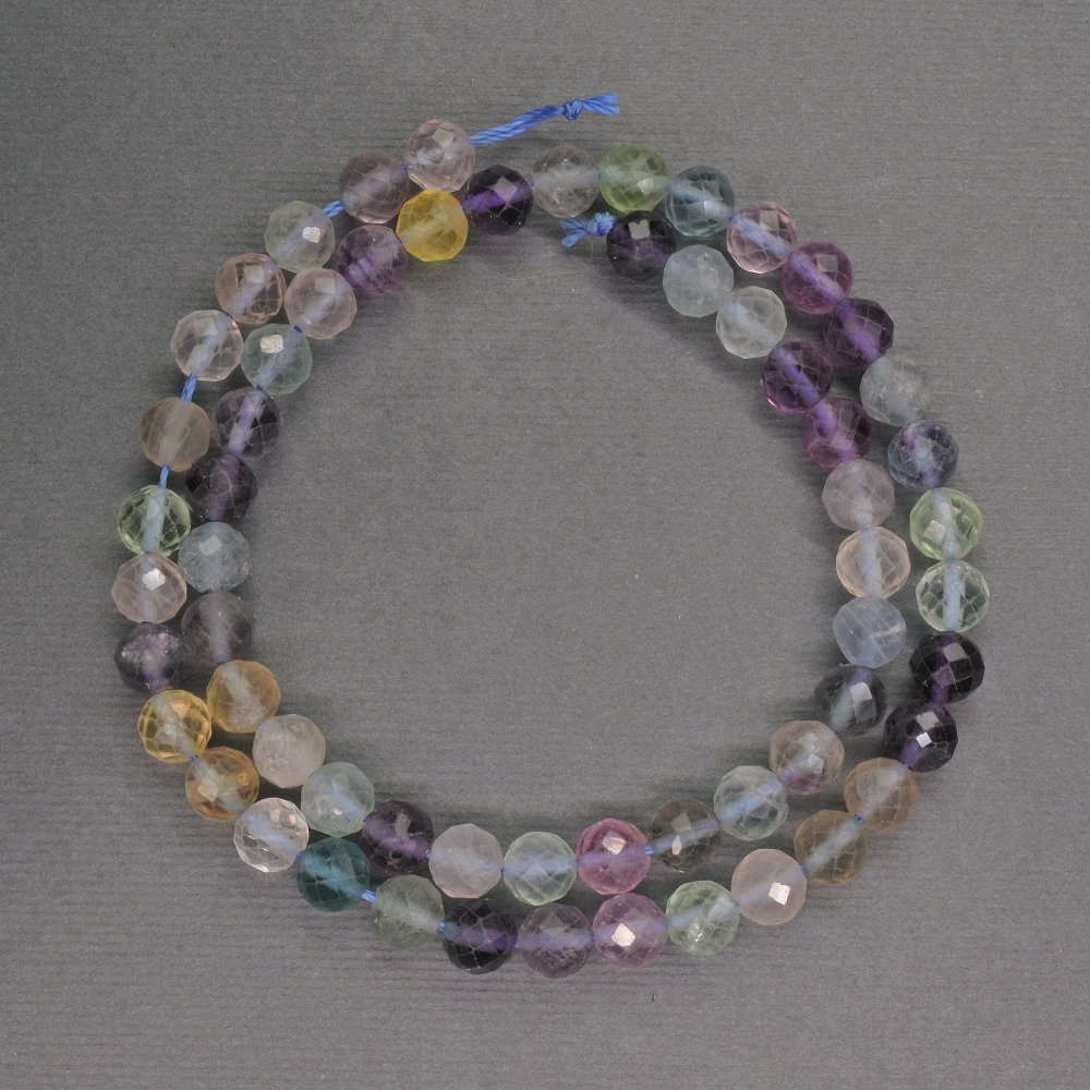 Beads of natural fluorite, faceted ball, 6mm diameter, length 39 cm +/-