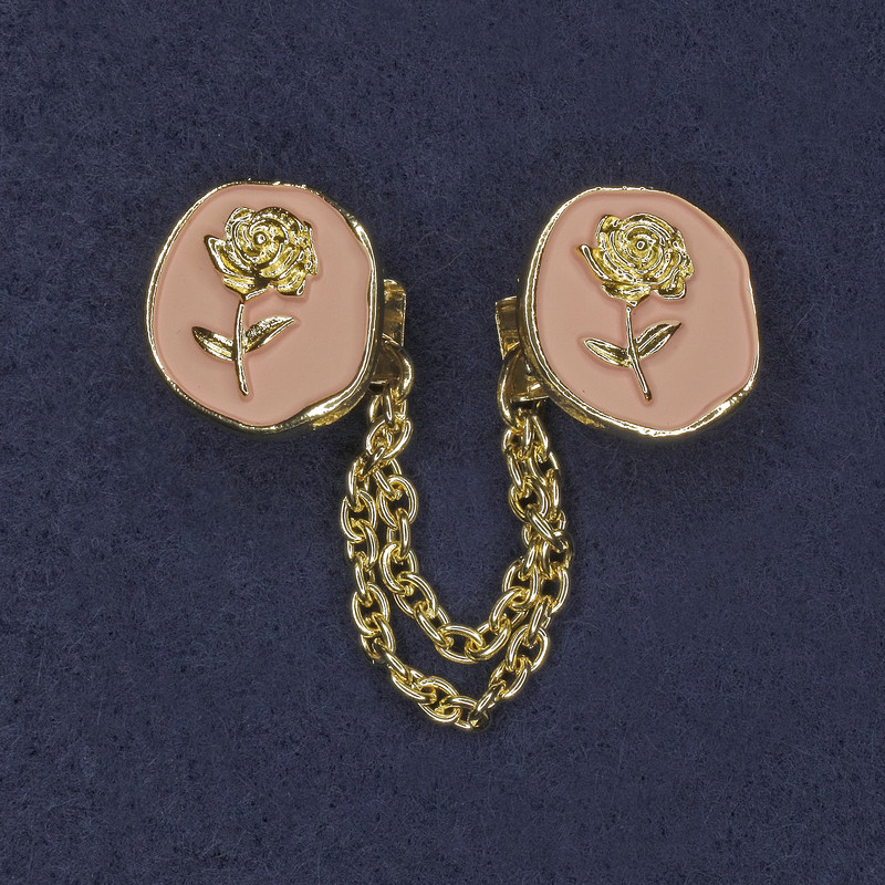 Cardigan Brooch, Pink Enamel, Gold-Tone Metal, Diameter ~20 mm, Chain Length ~9 cm