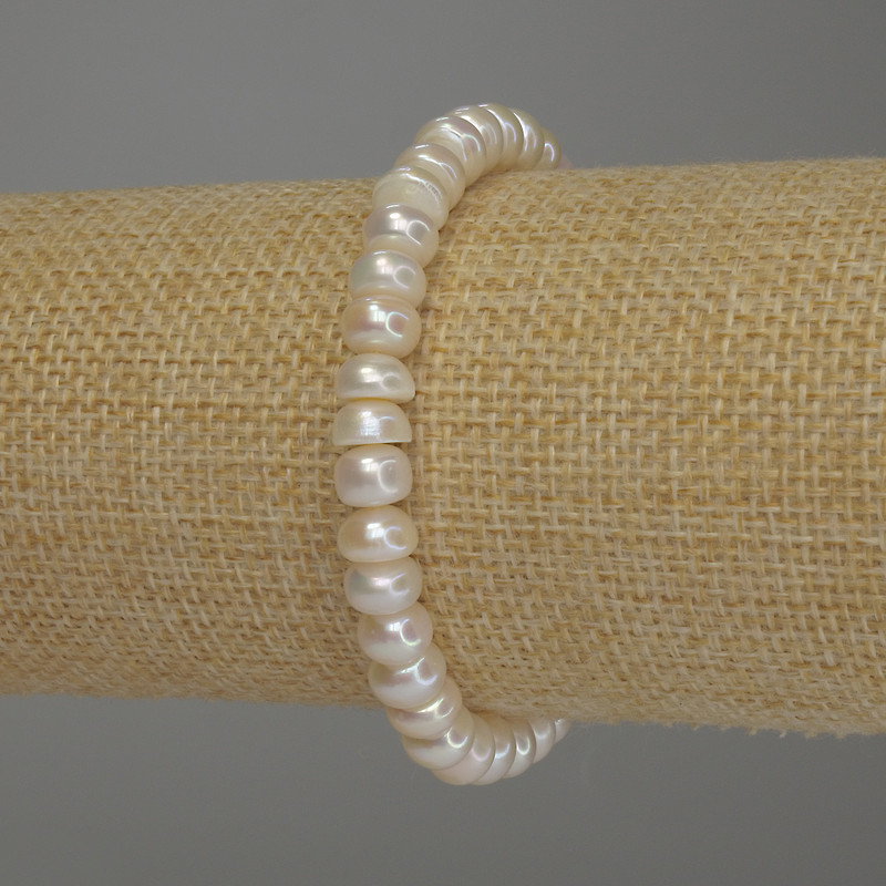 River Pearl Bracelet, diameter 7×5 mm, 5 mm ±, length 18 cm (stretch)