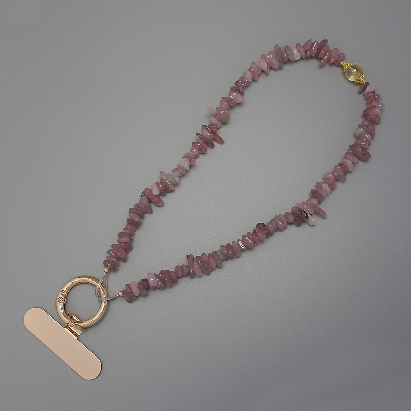 Phone chain keyring with strawberry quartz chip 7-15×2-4 mm, ring diameter 24 mm, length 24 cm